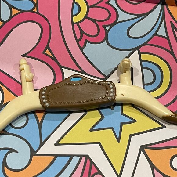Bratz Wild Wild West cattle cow Replacement horns Tiny Treasures - Picture 2 of 3